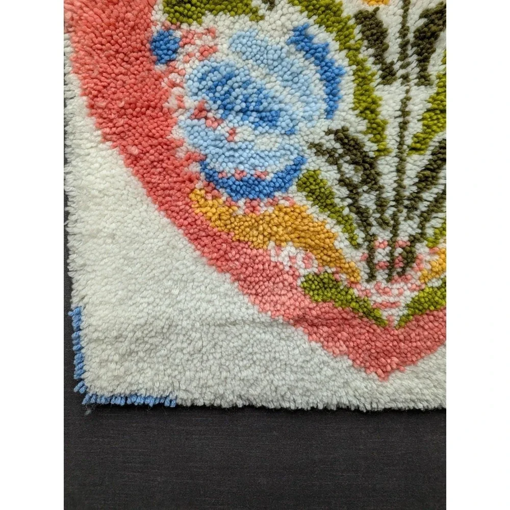 Vtg Latch Hook Rug Wall Hanging Handmade Pennsylvania Dutch Hex Floral Heart 26
